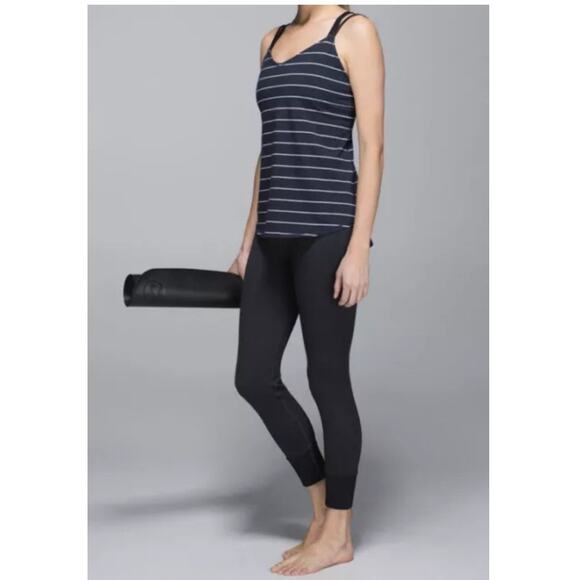 Lululemon Breezy Tank Lookout Stripe Heathered Inkwell White Blue SZ 4 - Picture 9 of 11